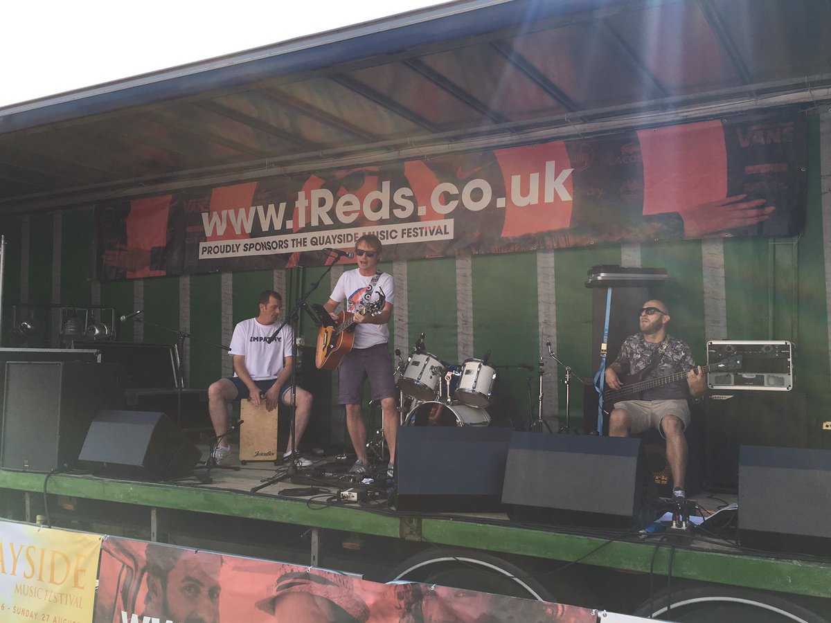 Identikit sizzling on the #QuayFest stage!!!