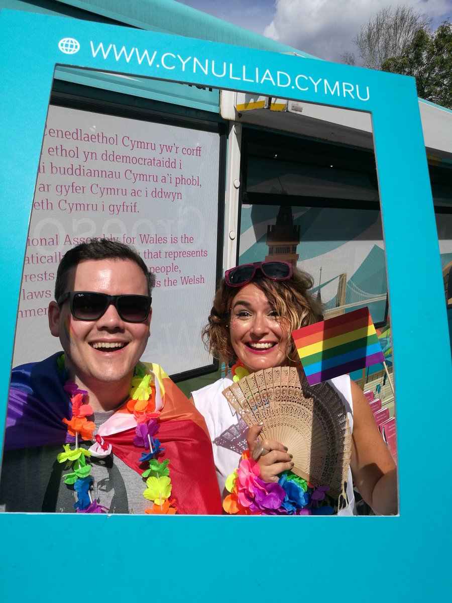 bagsofhopeuk1's tweet photo. Toot all aboard the @AssemblyWales bus #diversity #equality #ourpride #CardiffPride https://t.co/ofVhVQhixT