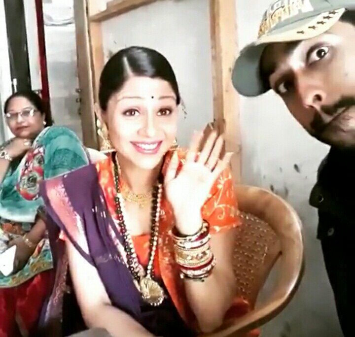 The ever so gorgeous #LaxmiAgarwal with #DJDhananjayGour ,straight from the sets of #EkAasthaAisiBhi !😍