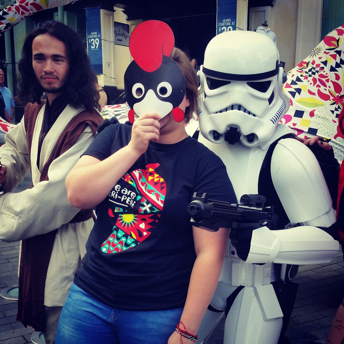 ollymacnamee's tweet photo. Big up @NandosUK for letting @ICECOMICON @ICE_Birmingham take a few snaps outside @Bullring @NostalgiaComics @IAmBirmingham https://t.co/Z7XMAy8zj1