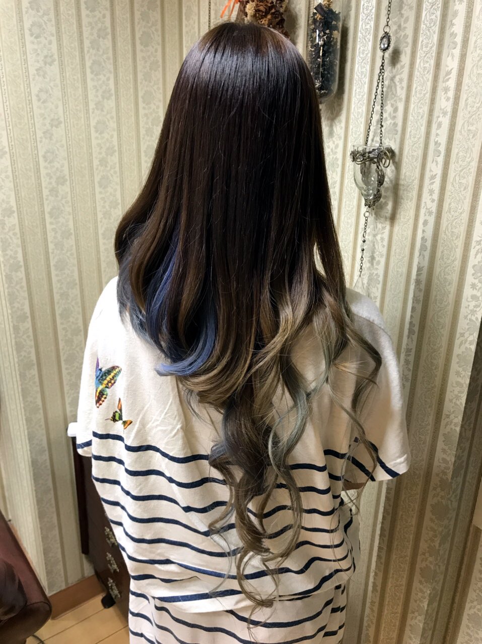 シャンテグラム 在 Twitter 上 ヘアスタイル紹介 短い部分を30センチ近くカットさせていただき 極アシンメトリースタイルに カラーリングは寒色系のグレージュグラデーションと パールブルーのインナーカラーでまとまりの良い感じにさせていただきました