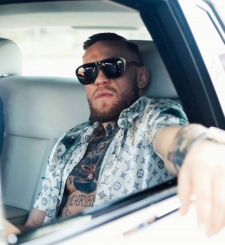 Easy work 💰 <a href="/TheNotoriousMMA/">Conor McGregor</a> #BeardsAndTats