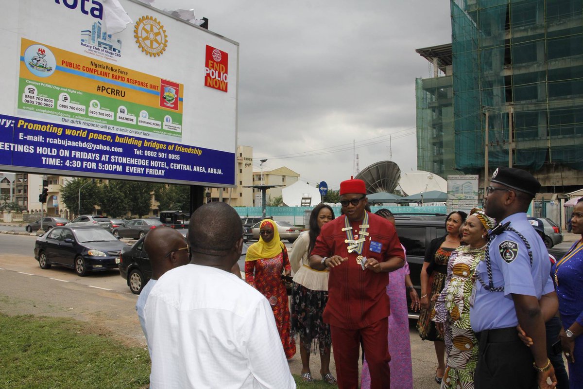 PoliceNG's tweet photo. ROTARY CLUB UNVEILS BILLBOARD WITH @PoliceNG_PCRRU CONTACT INFORMATION
Read at https://t.co/9s4oNSm9j8

#BailisFree #IGPIdris
@YomiShogunle https://t.co/AMDpEd9Rst