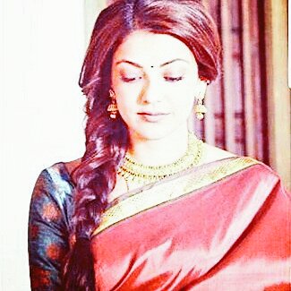 KajalCultSandy's tweet photo. #NewSnaps from #NRNM @MsKajalAggarwal 😍😍😍😘😘😘😘 as #Radha the role model of simplicity & lovable natured wife https://t.co/gYhUm9DGFz
