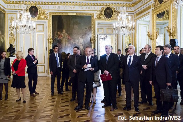 PolandMFA's tweet photo. 📷See our photo gallery from yesterday's consultations of FMs of #Poland, #Romania and #Turkey with @jensstoltenberg https://t.co/9Dt9MEfBCA https://t.co/FGtihzOX6L