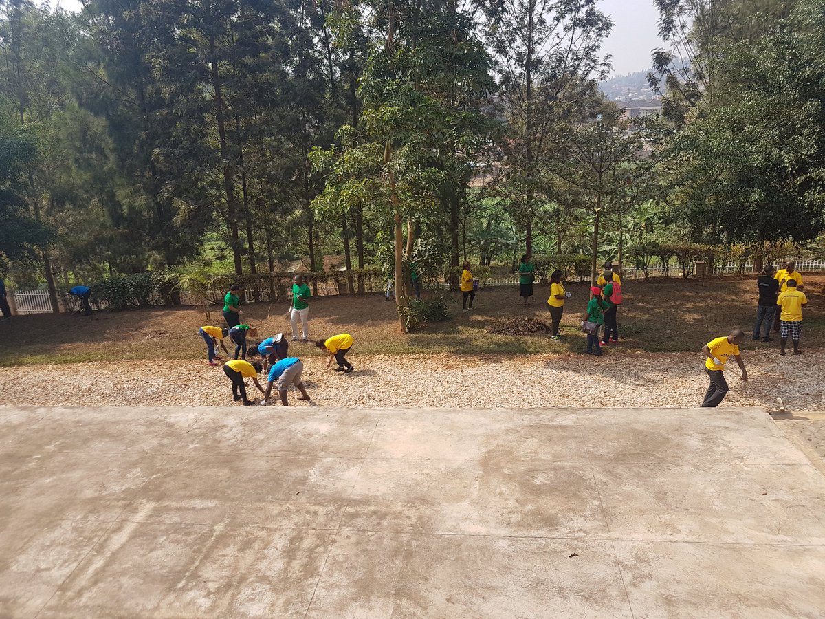 dionenaggy's tweet photo. Now @Kigali_Memorial the team 4rom Victory Fellwshp Intrntnal in #Umuganda cleaning up the Site! #Humanity #peacevalues promo
@Aegis_Trust https://t.co/uCWdqMY2qe