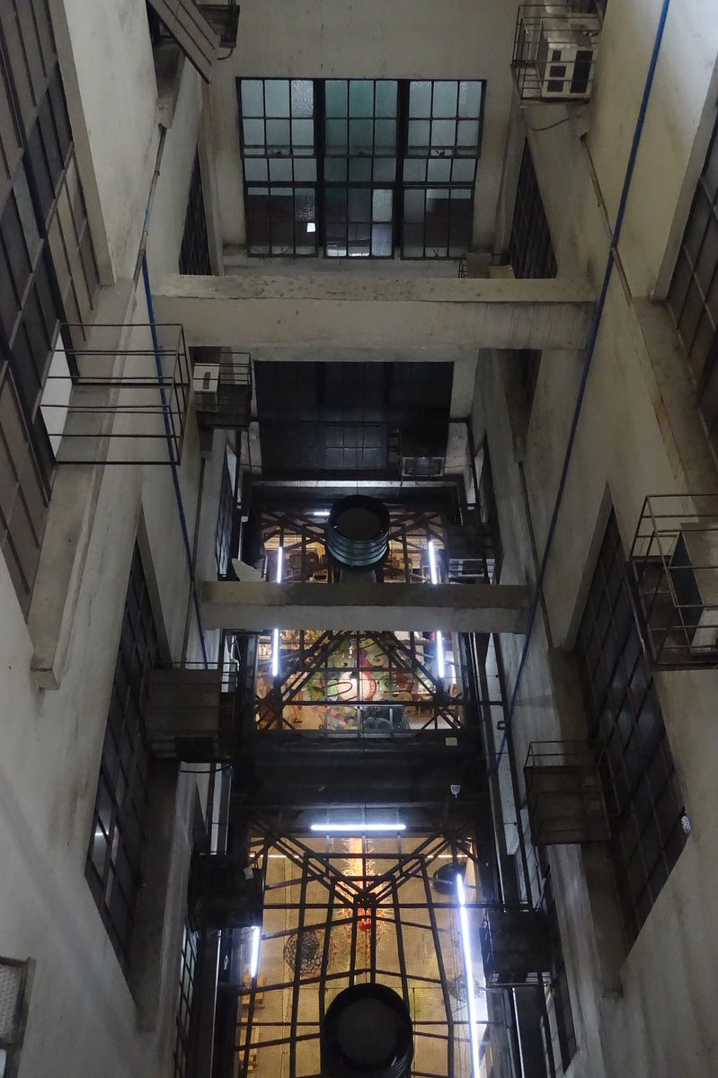 MyloDB's tweet photo. #FirstUnitedBuilding #Escolta https://t.co/wo3hMavFzQ