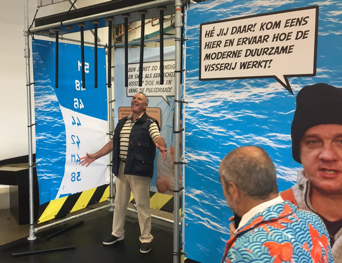 Voor de derde keer de stand van EMK en VisNed Stokkenvangen en voorlichting duurzame visserij Nu in Den Oever met ZeeVerse Vismarkt