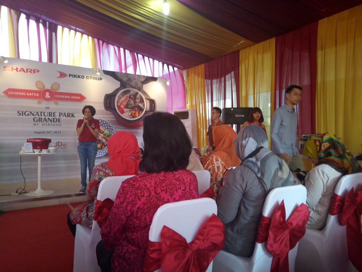 wawaraji's tweet image. Ibu Nana Buka Cooking Battle dan Demo bakal ada blog competition @seidcookingclub #sharpcookingclub @SignatureParkG #PikkoGroup