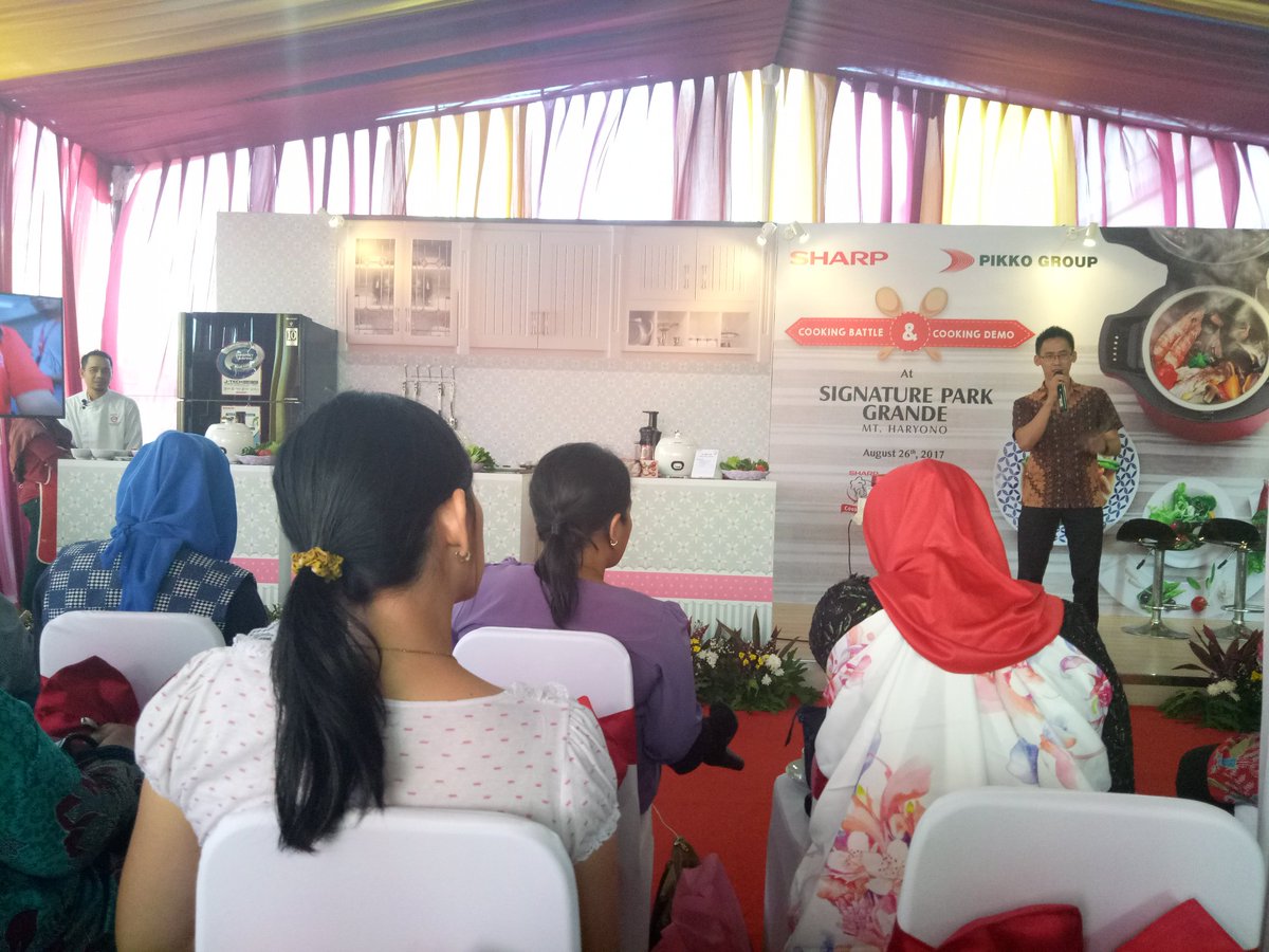 wawaraji's tweet image. Kenalan dl sm @SignatureParkG #PikkoGroup venue #SharpCookingClub @seidcookingclub  di area apartemen 4ha++ kawasan MT Haryono