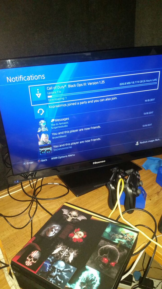 SCLGameStudio's tweet photo. Gamer dropped his baby for updates. We do updates on all consoles and games #sclgamestudio #GamersParadiseInOneStudio #Bloemfontein #Willows https://t.co/zp4OInaWzm