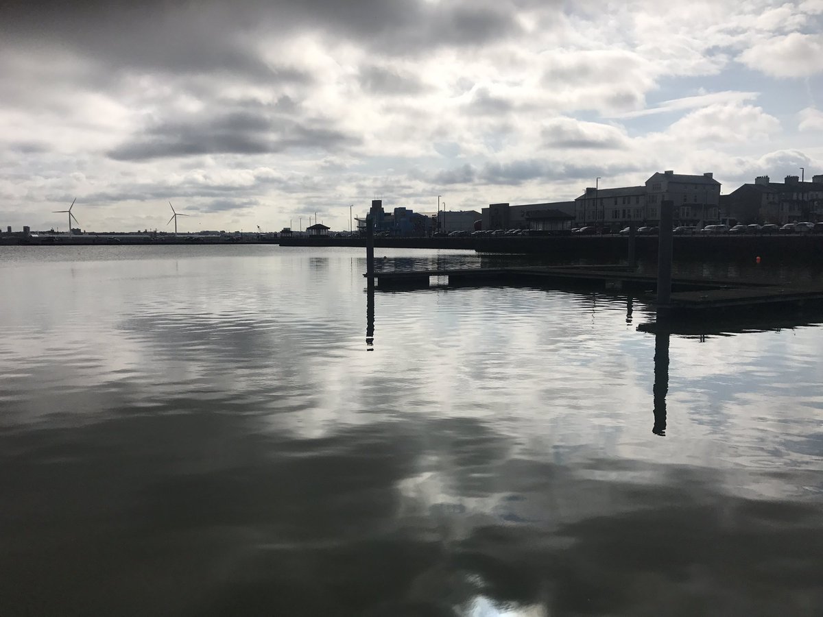 FLYBOARDFUN's tweet photo. It's bank holiday weekend come and watch FlyboardFun on Marine Lake new Brighton, Watch the spills and the splashes and have an ice cream https://t.co/jDKImI6FZ7
