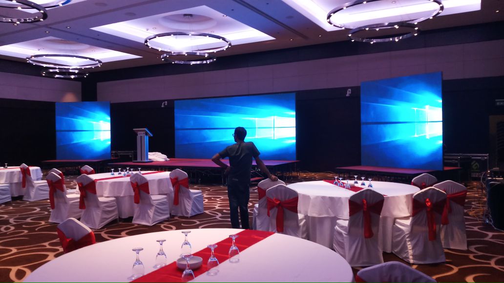 Apparel_TechUp's tweet photo. Stage is all set for the Apparel Tech-Up Forum Chittagong 2017 to discuss Technology, Automation and Process Innovations in Apparel Industry https://t.co/30gcSRYS8j
