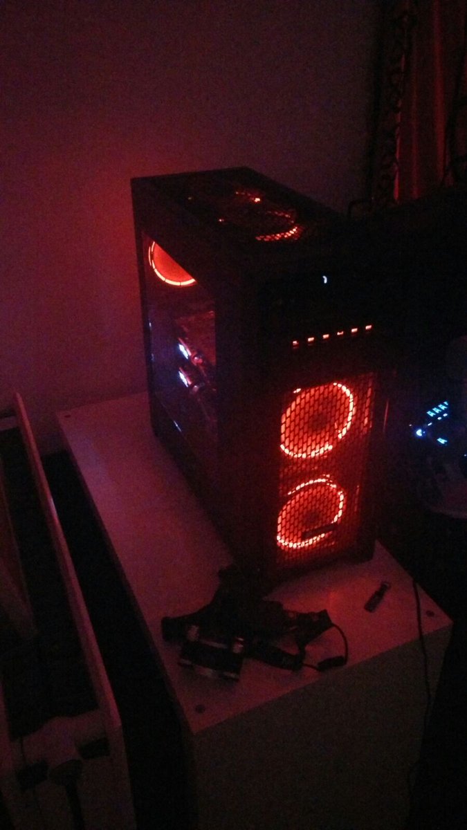 So Mr Kitten decided my gaming/recording beast needed a better look :) <3