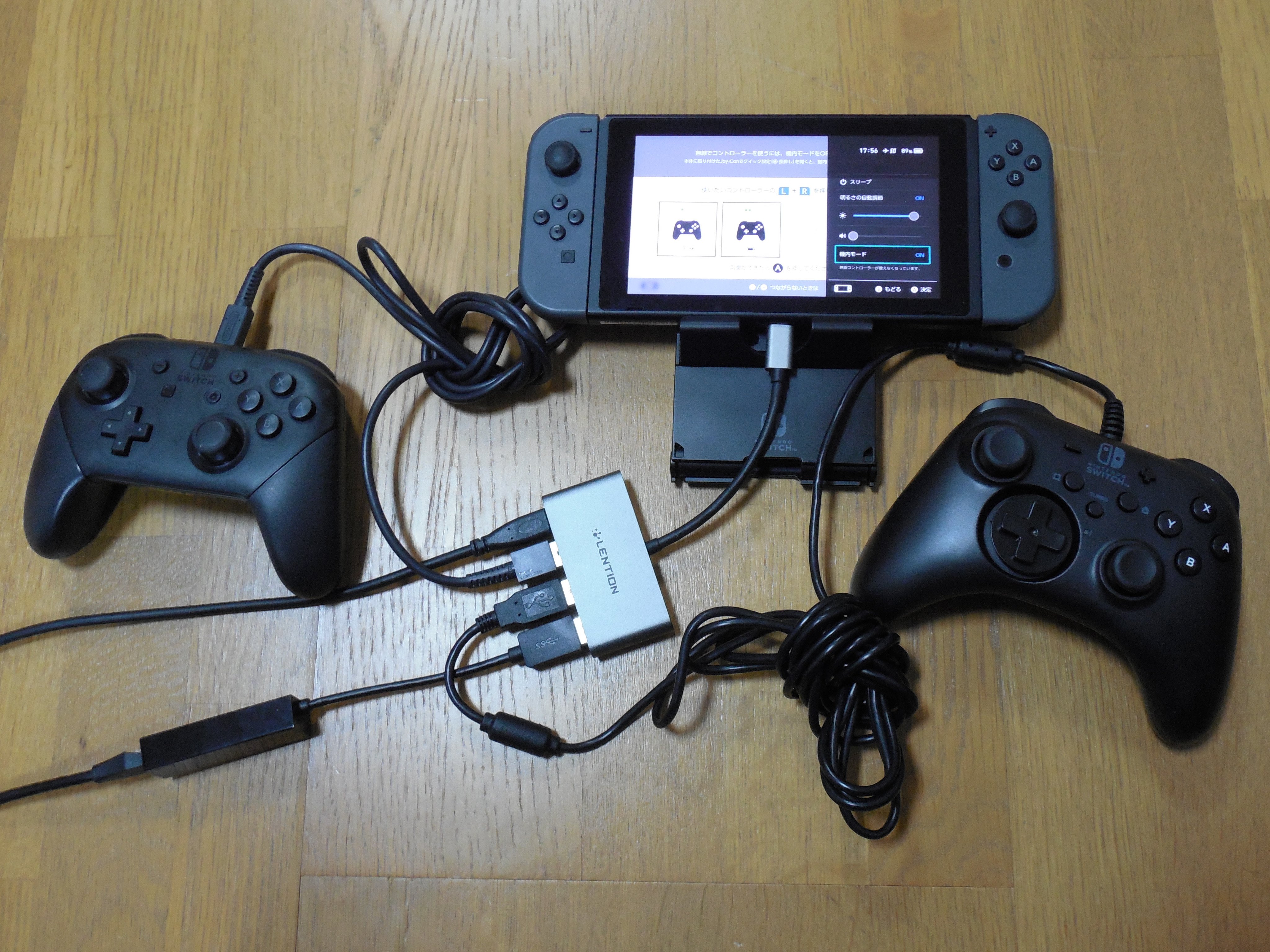 Naruki Nintendo Switch のテーブルモード 携帯モードで有線コントローラーや有線lanの接続 動作を確認 Tvモードと違い純正acアダプターでなくとも充電も可能 Lentionのcb Tp C13というtype Cハブです Oricoのhcd1では充電が無理だったので注意 T
