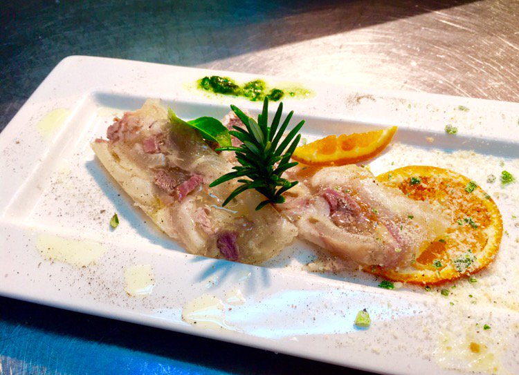 Maurizio_Perth's tweet photo. Feeling Hungry? Stop by @Maurizio Restaurant or BOOK your table by calling (08) 9228 1646 https://t.co/UfrVw2zPza