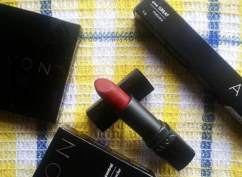 afterdhen's tweet photo. @AvonPH Red Supreme #PerfectlyMatte #AllThatMATTErs 100%true matte look. https://t.co/e8evXAvf6S