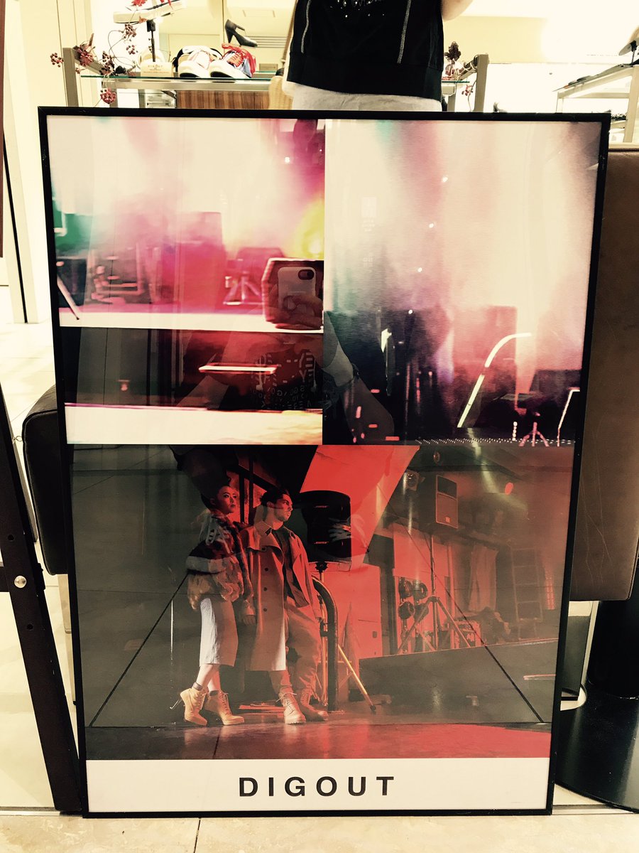Drum_s_Masaya's tweet image. 『DIGOUT』が西宮阪急でPOP-UP SHOPを開催中って事で遊びに行ってきました！
お気に入りを見つけたので2点ゲット！
靴がめっちゃ軽い理由が…さすが！

あと部屋に飾りたいぐらい綺麗なヒールが素敵でした！

zozo.jp/shop/studiousl…
#DIGOUT