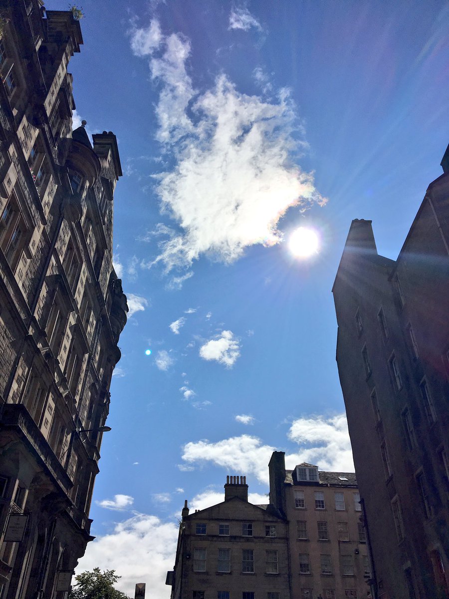 It's the final weekend of #edfringe and it's a stunner!☀️☀️☀️