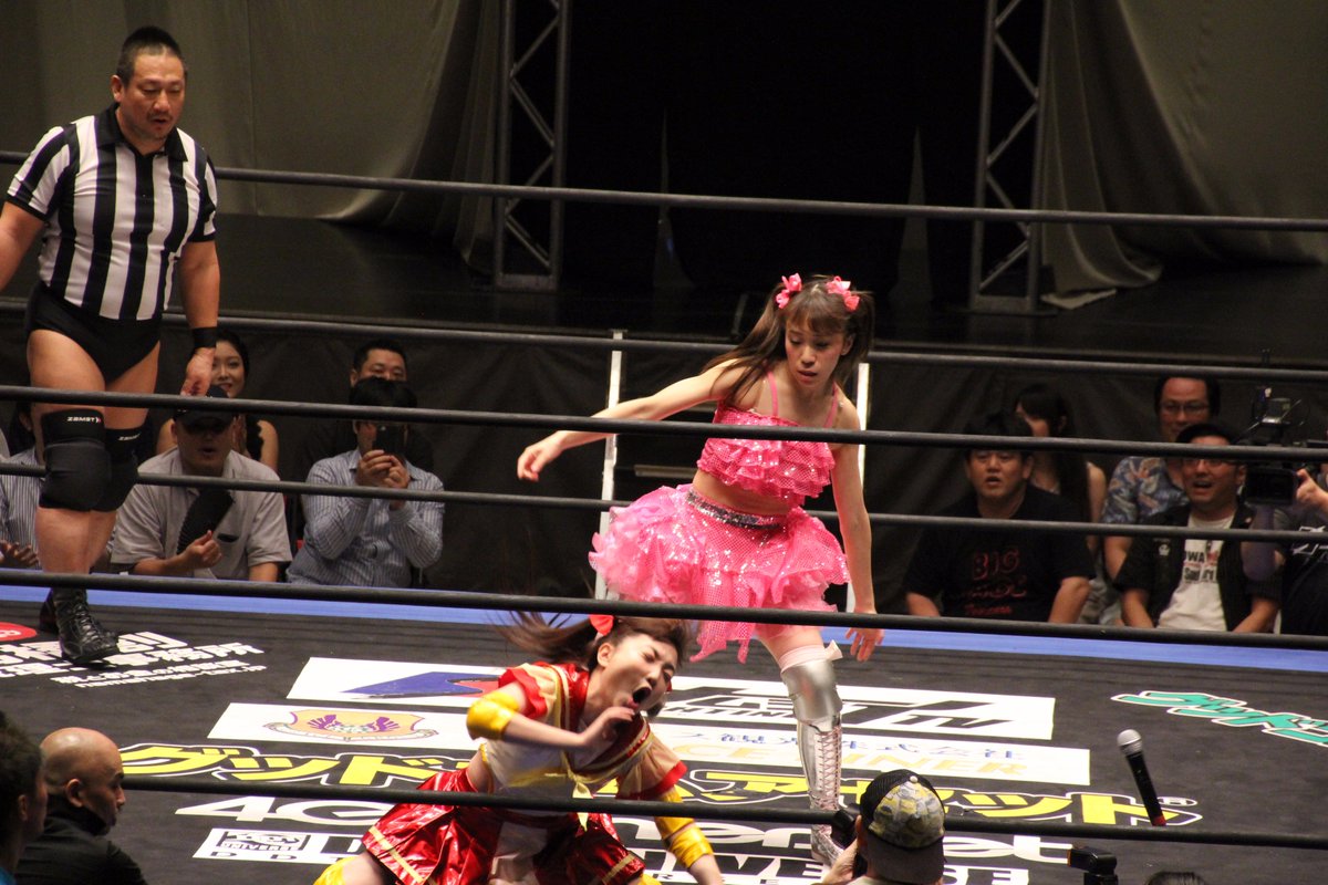 O Xrhsths Key Sto Twitter 8 26東京女子プロレス Brand New Wrestling 新時代の幕開け 第２試合 アイドル ランバージャック デスマッチ 伊藤麻希選手 アカペラで熱唱のままリングイン Tjpw