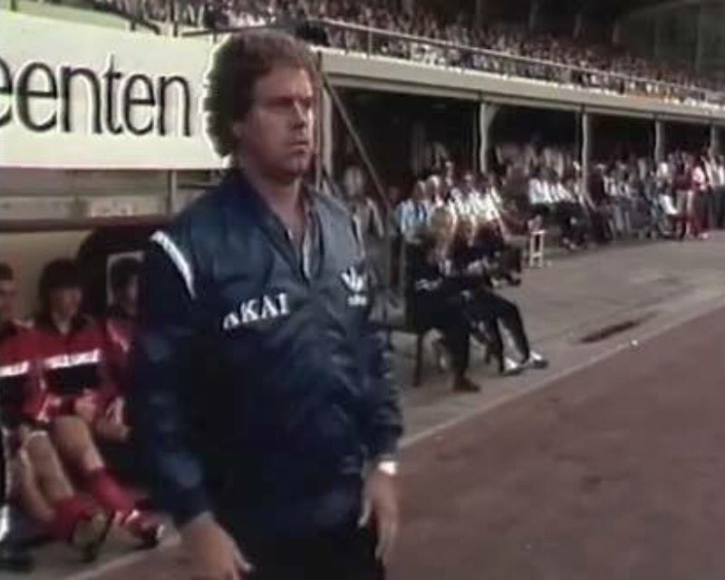 🎥 Vanavond op <a href="/RTV_Rijnmond/">Rijnmond</a> onze DOC 'Gewoon Jacobs, Gewoon Eredivisie' van <a href="/TienProducties1/">Tien Producties</a> #excelsiorrdam #samensterk ⚫️🔴