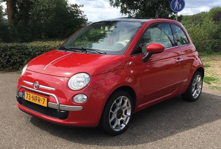 mauritsonline's tweet photo. Fiat 500 1.2 S&amp;S Lounge 2010 Rood (halfautomaat) https://t.co/X50fxJWawy https://t.co/CqmvH0046l