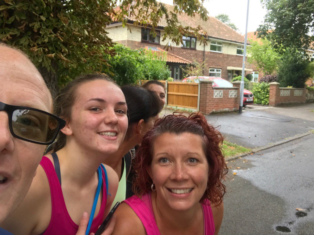 canaryralph's tweet photo. PLS RT #norfolknchance #BLUnite @norfolkunitednc #squirrelchallenge #hardestever #localswerestaring #lookhard https://t.co/MNuUepjwms