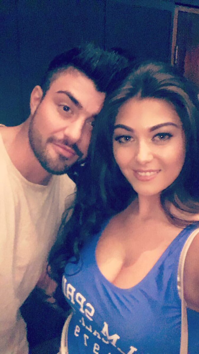 Thank you <a href="/TheDreamboys/">Dreamboys®</a> for a lovely evening <a href="/ClaireCooper43/">クリスタルおじさん</a> when we booking the next one 🙌🏽😍❤️<a href="/Rogan_OConnor/">Rogan O'Connor</a> #birthdaygirl 🎈🎉🤳