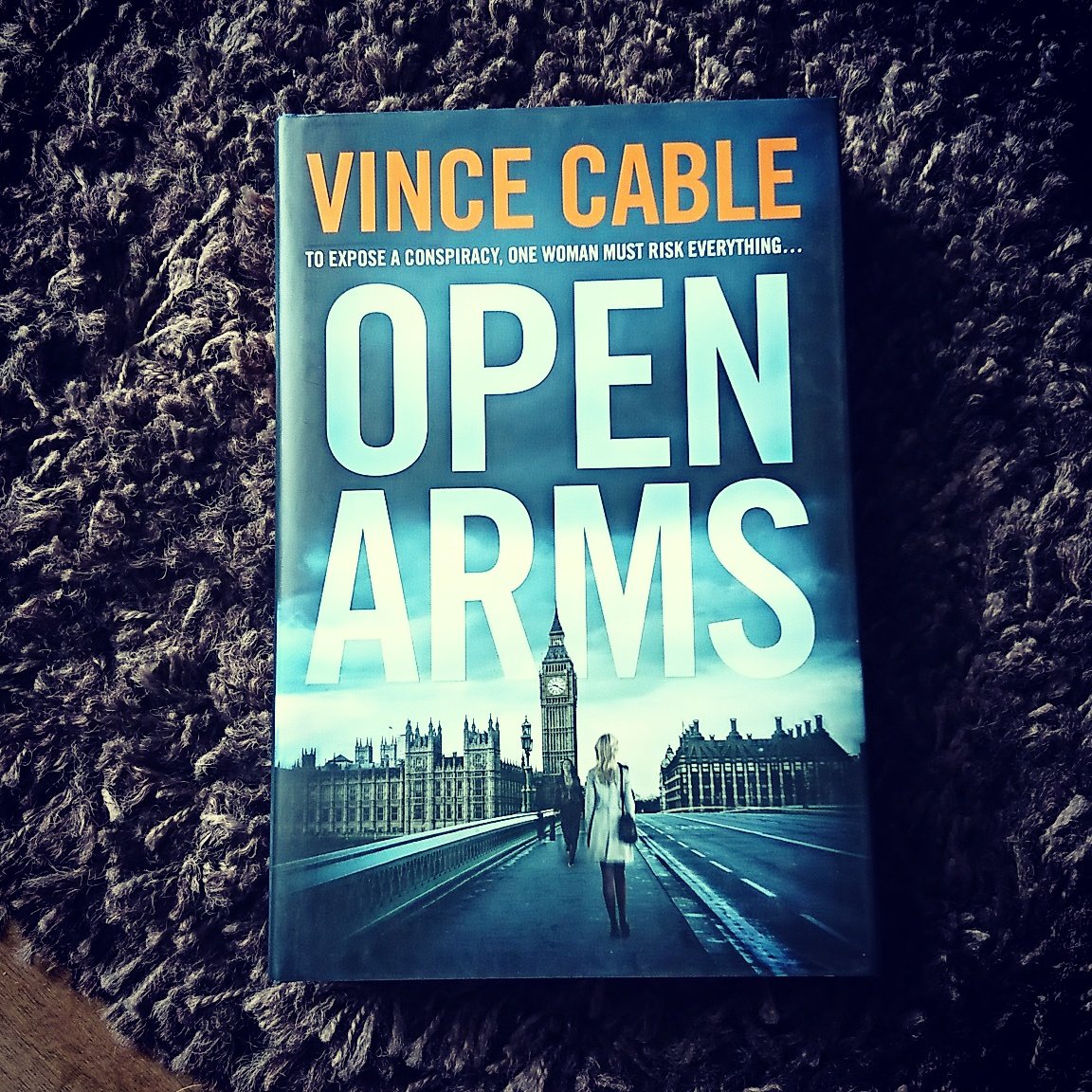 TheBroadbean's tweet photo. Thank you @ReadersFirst1 for this lovely #bookpost #vincecable #opensarms https://t.co/X1n3VszdFM