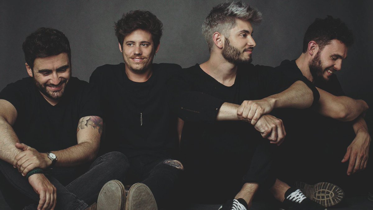 El viernes 18 charlé con el grupo <a href="/Aire_Canada/">Aire Canadá</a> en la sección de <a href="/elbackstagemag/">El Backstage Mag</a> de #AlFresco de <a href="/ORMurcia/">Onda Regional</a> orm.es/programas/al-f… Min. 24:06