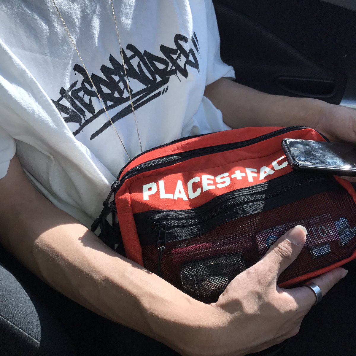 sakito____'s tweet photo. #HATECREATURES
#PLACESPLUSFACES https://t.co/0ZZ4QaumPk