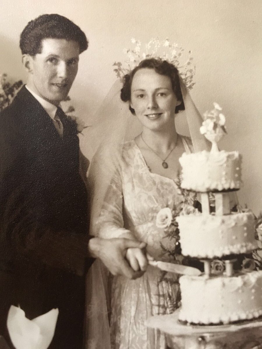 _WoodRowe's tweet photo. If I look as royal as my grandma on the big day il be tres happy. 

#grandma #wedding https://t.co/WRjyyCSbcO