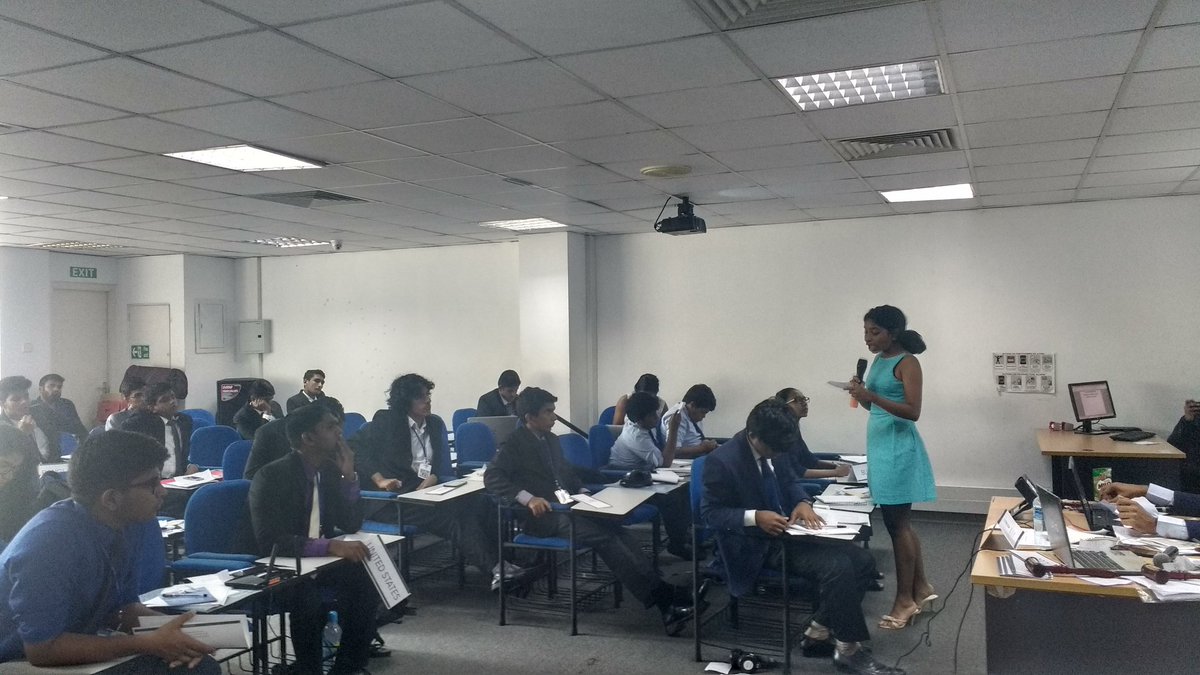 NYMUNSL's tweet photo. #UNHRC_NYMUN is moving into it's last phase of debate for the day #NYMUN2017 https://t.co/P6cqEZ1mWr
