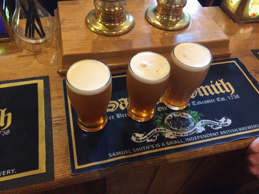 bigwal16's tweet photo. Pre match warm up!! #PreMatchBeer https://t.co/X4C6dFO5KM