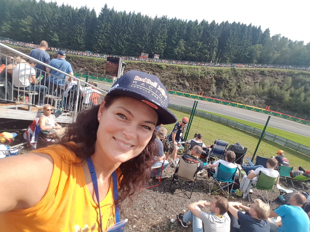 PrettyTall_nl's tweet photo. Gearriveerd op het circuit Spa-Francorchamps voor de Formule1. Hup Max, you can do it! 
#GP #Formule1 #SpaFrancorchamps #MaxVerstappen https://t.co/IioLHrbfMU