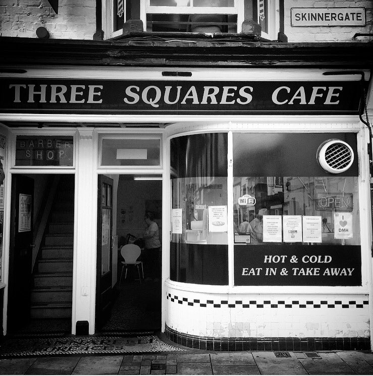 Charles7Hill's tweet photo. Darlington, classic lunchtime #darlington #threesquares https://t.co/ASIUGaZPfk
