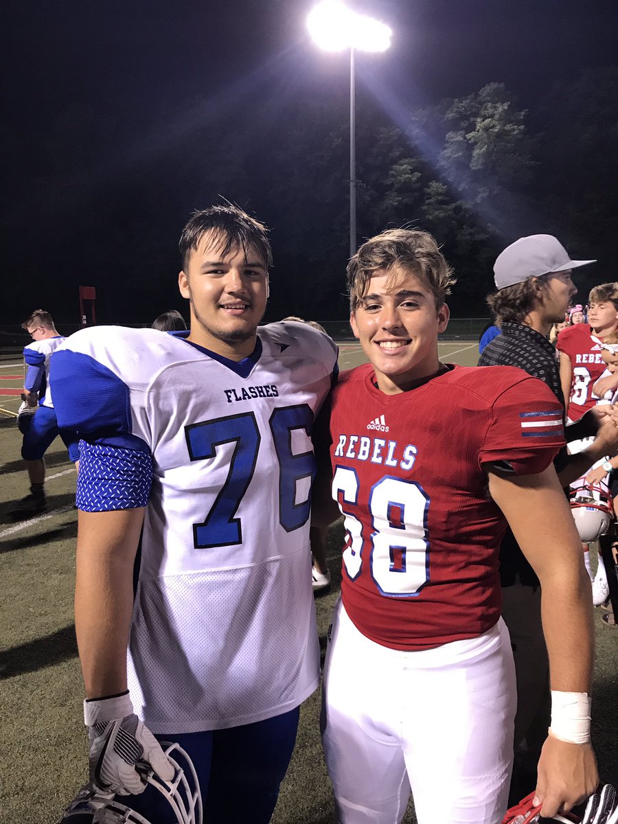 Wardzyjr's tweet image. Gr8 game Roncalli vs. FC. Great to watch @pd2xx and @jack_wardzala compete! Good luck Payton on the rest of ur season. #beastperformance