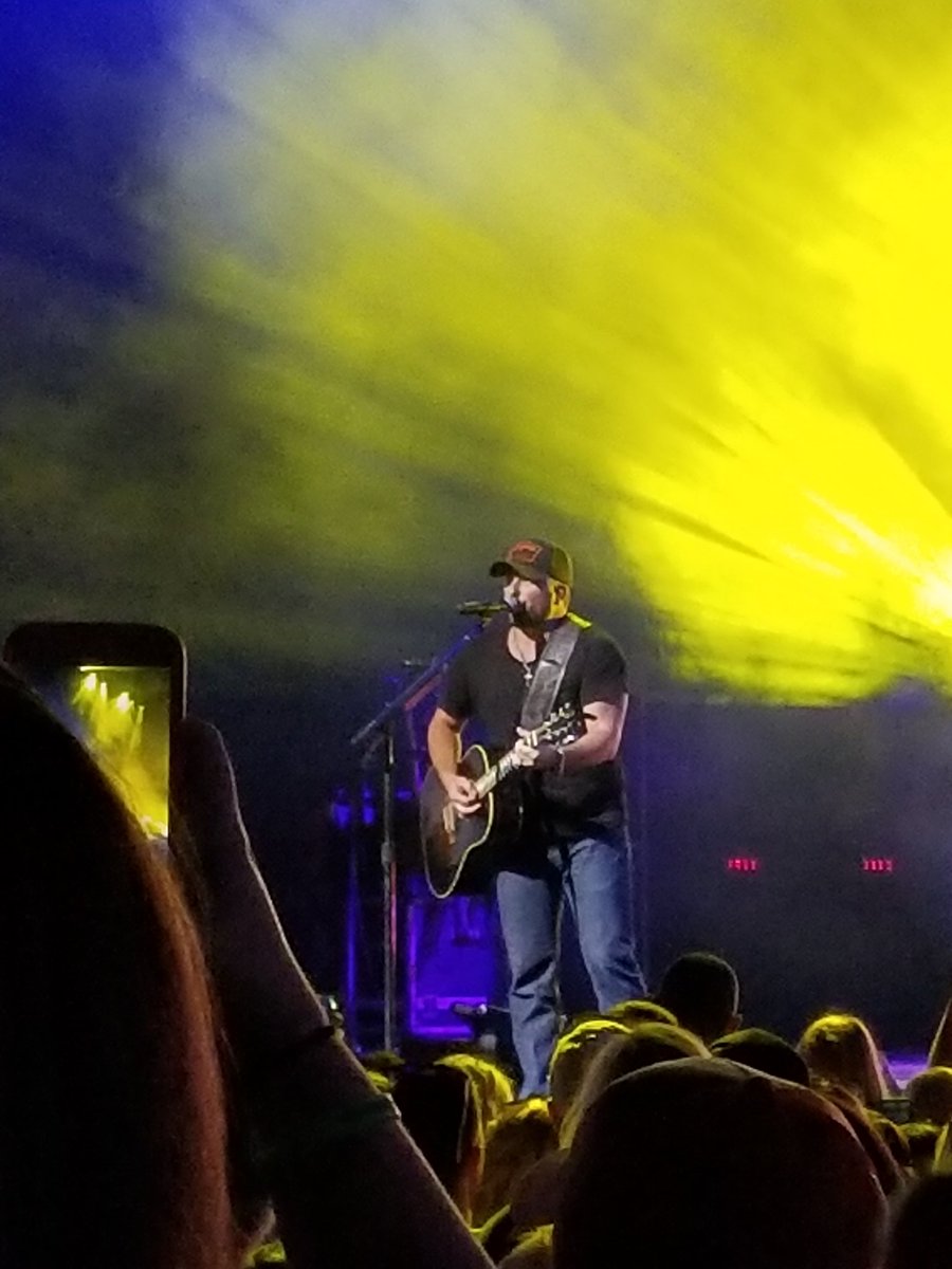 KarmaChemist's tweet photo. Gentlemen from the south truly know how to put on a fantastic show #devildontsleep https://t.co/dv5MaNBqcM