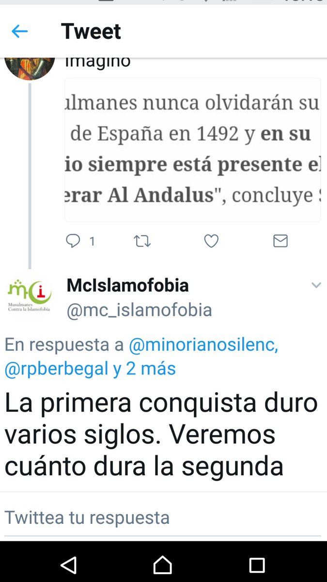 leonddamasco's tweet photo. Los musulmanes contra la islamofobia(miembro de Podemos)dicen q vienen a conquistarnos.Se lo vamos a poner fácil? Vais a pagar y callar? https://t.co/7LkdIz9SKq
