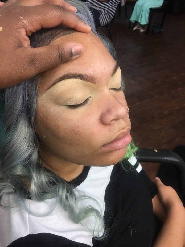 CosmeticJunkie_'s tweet photo. When you a slay hair and makeup π #beatfacetwitter #makeupforwoc https://t.co/6jQKZm8bLa