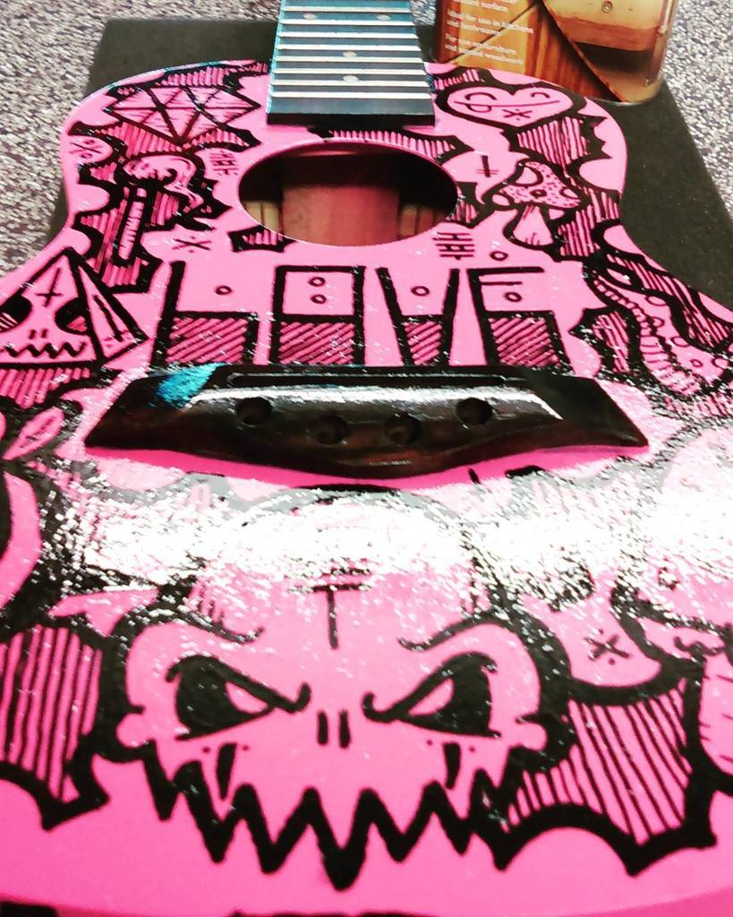 art4uke's tweet photo. Another shiny pink one! @iownthis.art #art4uke getting the finishing oil treatment.

#art #ukulele #art4uke #liberon #charity #auction #uku… https://t.co/5BiGA8UBGB