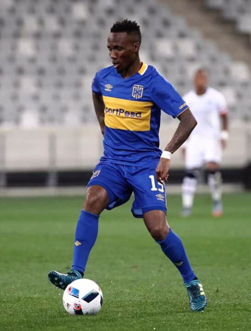 chrismdange's tweet photo. @CapeTownCityFC Wish him all the best to his new home! Missed u in Yellow&amp;Blue already!! #Nevigator 
Proud @Masandawana fan 😝😝👊 Me of course https://t.co/7ndqZjixbD