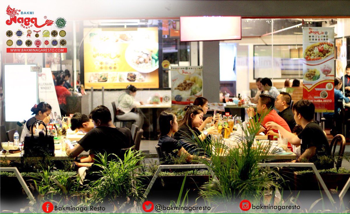 bakmi naga resto tweet media