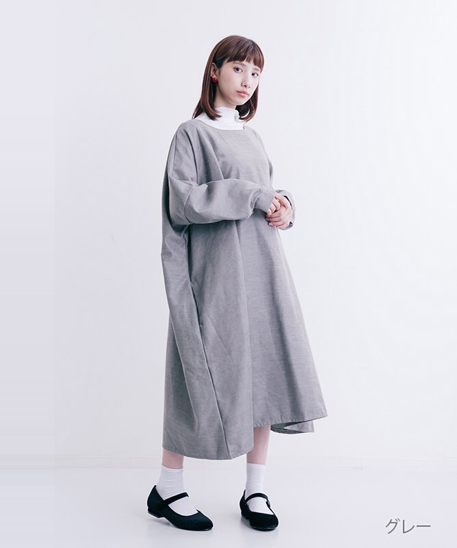 Merlot メルロー公式 Twitterissa ビックシルエットのゆったりワンピースが入荷しました 襟元からのぞくインナーを変えると雰囲気が変わっていろんなコーデが楽しめます ワンピ Merlot メルロー Merlot服 メルロー服 Merlot メルロー T Co
