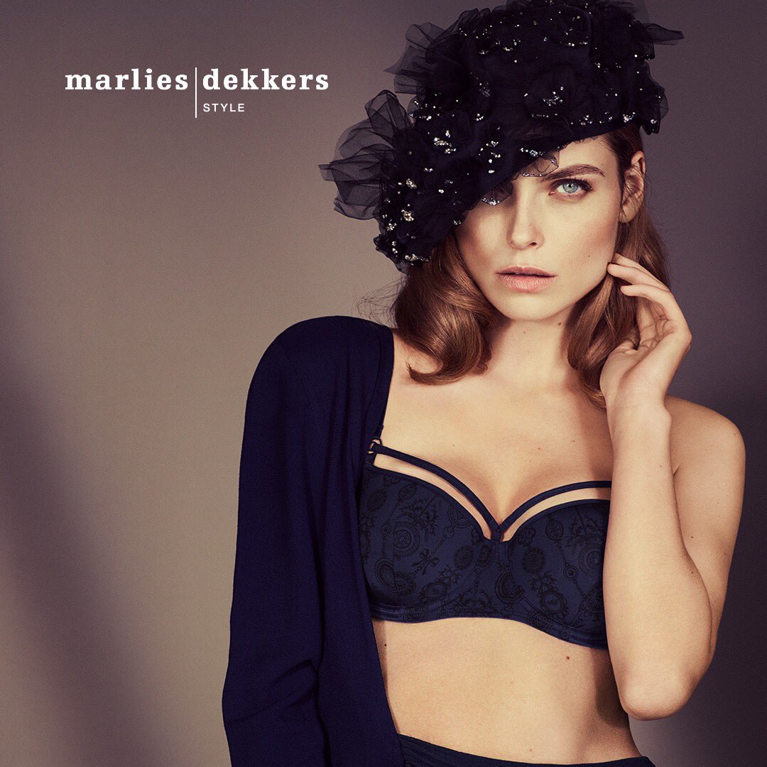 marliesdekkers's tweet photo. New fall|winter '17 style! Get ready to go 'Rock 'n Royal' with this gorgeous sapphire set, the Space Odyssey in Evening Blue. #eveningblue https://t.co/4LiE6Mk1dw