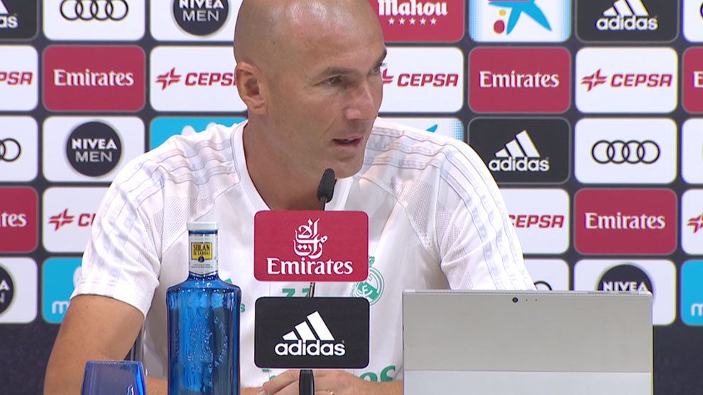 MARCAinENGLISH's tweet photo. "I don't need another striker."

Zidane putting faith in @realmadriden youngster.

QUOTES  👉  https://t.co/3tmcta6pf3 https://t.co/ibr9GPwUSk