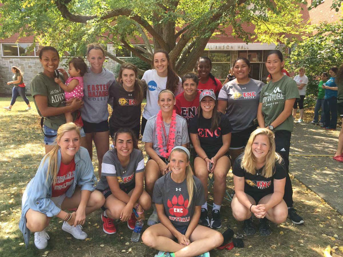 ENCWSOCCER's tweet image. ENC Move In Day where you're welcomed by these wonderful smiles! 🦁