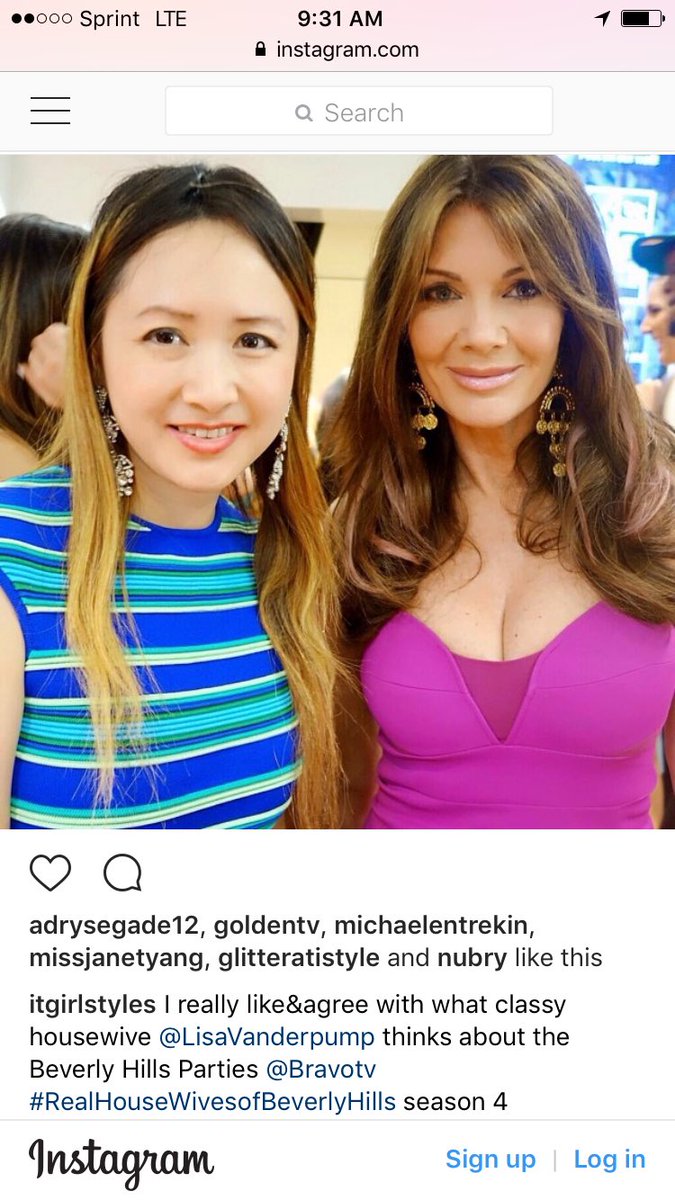 Futurenista's tweet photo. @LisaVanderpump:I saw you right when walking into #noell for a #pageant👗.Felt you are a sign of luck&amp;I was right!👍🏻❤️#beautyqueen #winning https://t.co/vEwAGbzMbN