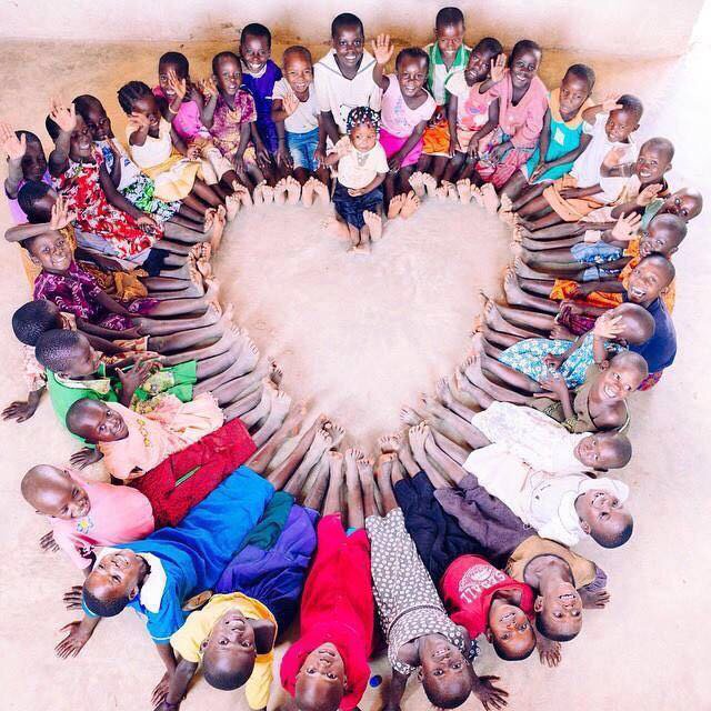 IamMzilikazi's tweet photo. Nakupenda Afrika: As for me and my family, everyday is Afrika Day 50 https://t.co/rTTRXmls9g