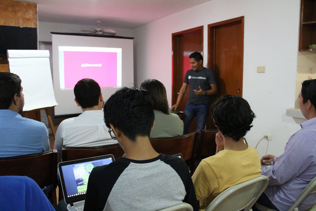 codeandovhsa's tweet photo. Esta fue nuestra cuarta #CivicHackNight una noche llena de participación e interacción con la comunidad que crece cada día. https://t.co/51BdQ6EnfP